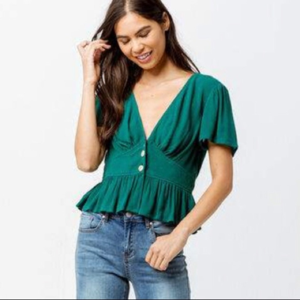 New Tillys with tag mustard beautiful yellow top.